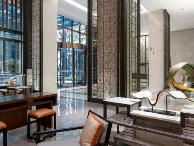 Paxton Park Hotel