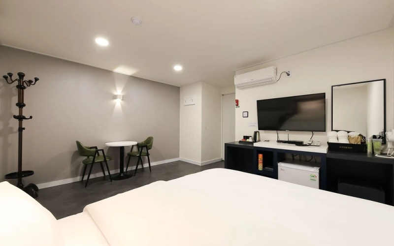 Seosan S Self Check-in Hotel