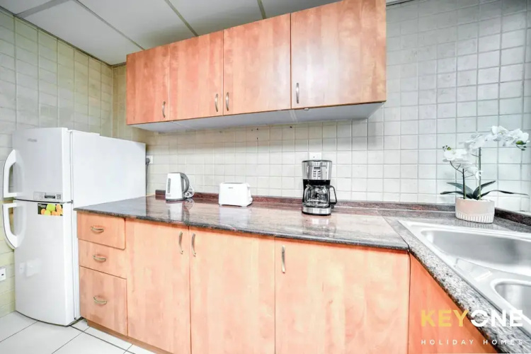 KOHH - 2BR in Marina Diamond 6