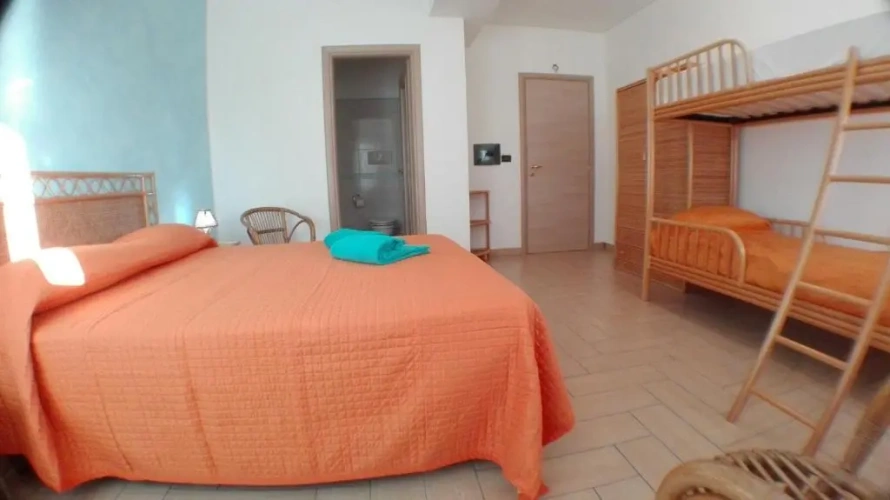 Classic Quadruple room