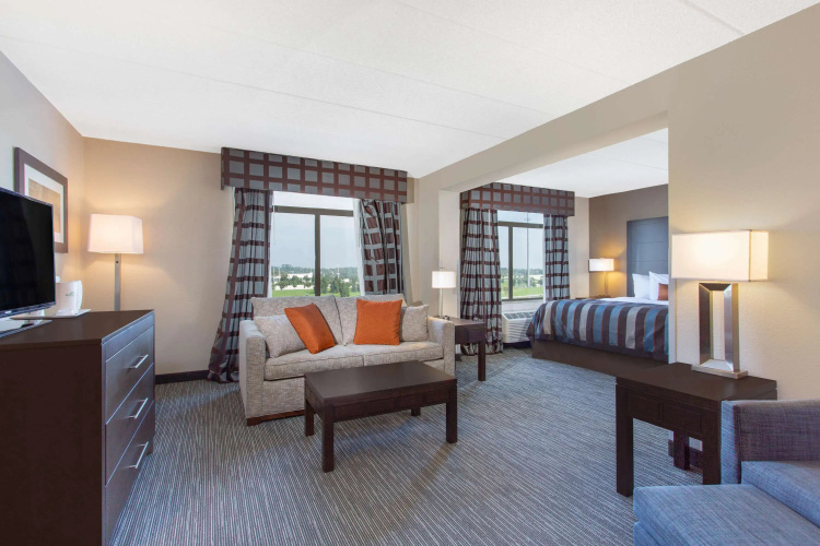 Spark by Hilton Mechanicsburg