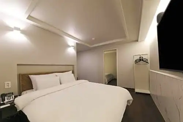 Ekklim Business Hotel