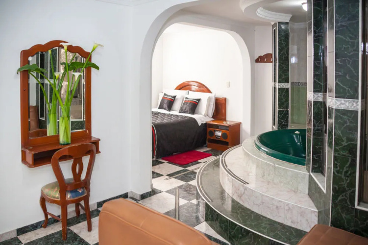Kensy Hotel