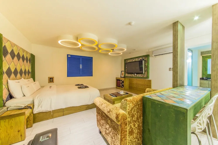 Hotel Tomgi