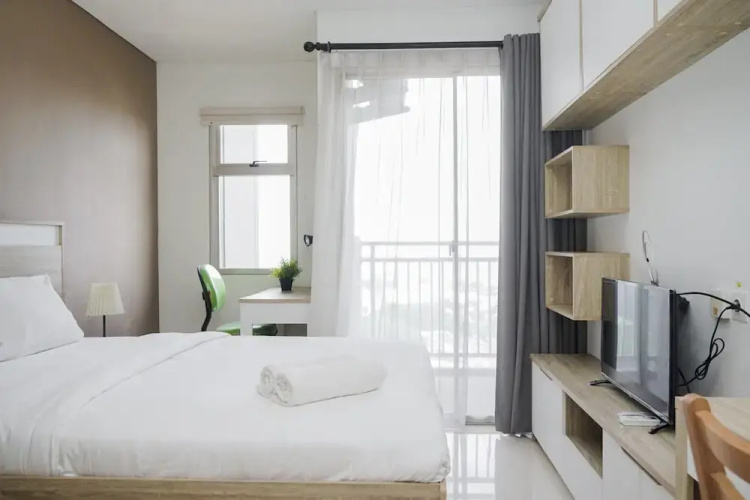 Homey Studio Apartment Springwood Residence