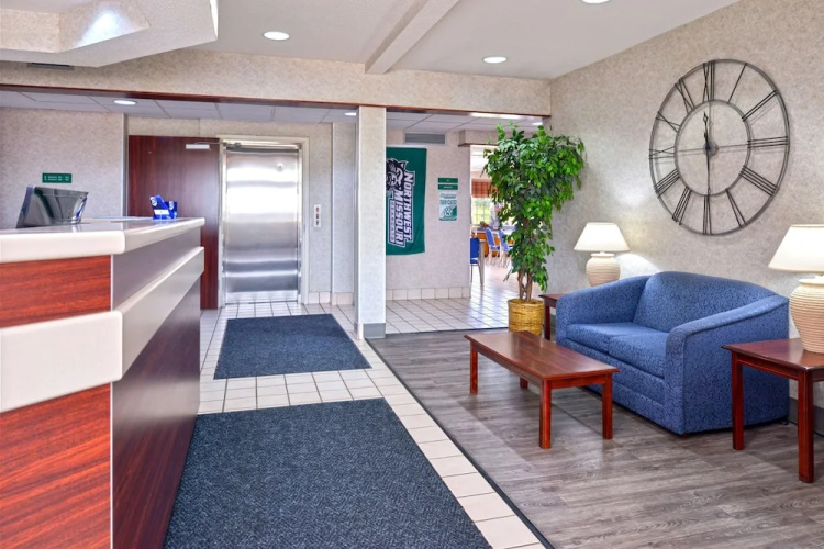 Sunset Inn & Suites