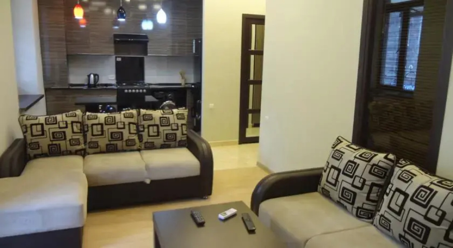 Modern Komitas Flat