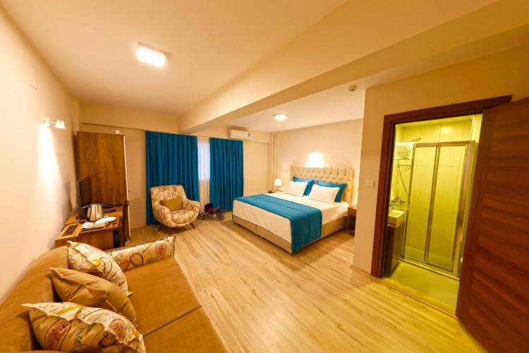 Fayton Hotel
