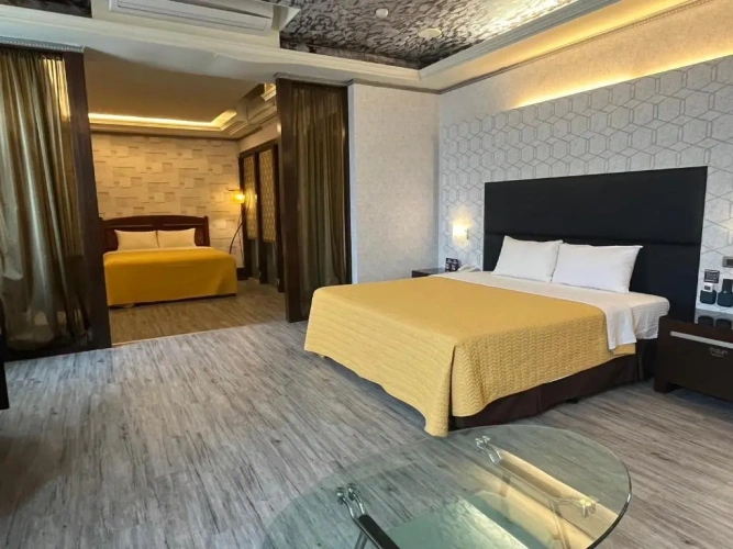Classic Quadruple room