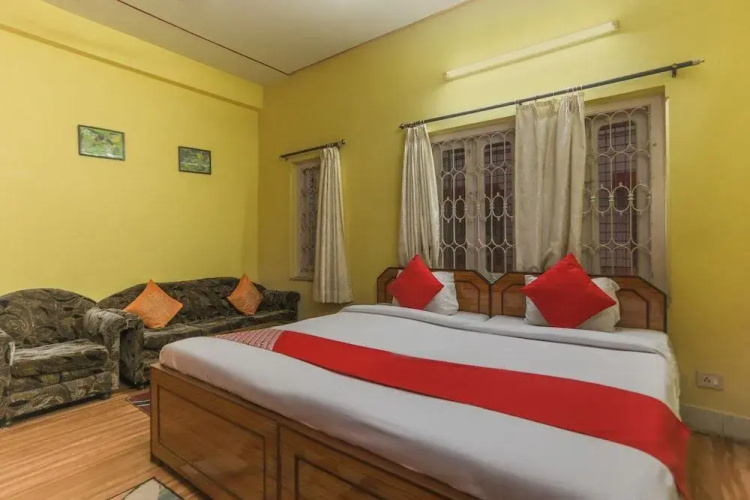 Be 302 by OYO Rooms