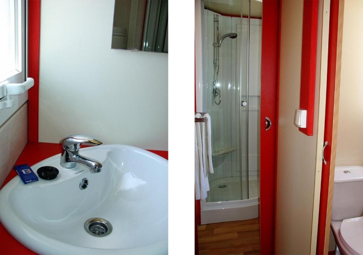 2 Bedrooms Bungalow