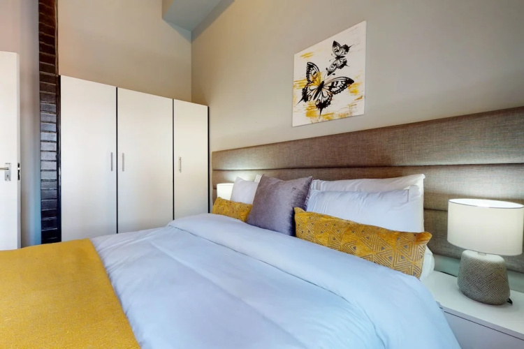 Heriot Apartment 1015
