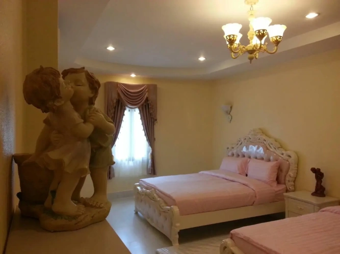 Deluxe Family room