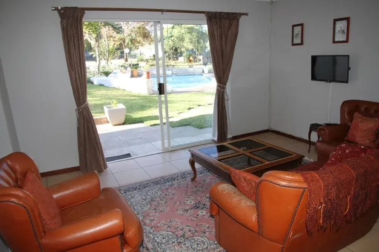 Private Cottages