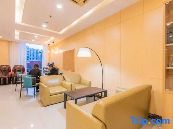 Tongbao Hotel