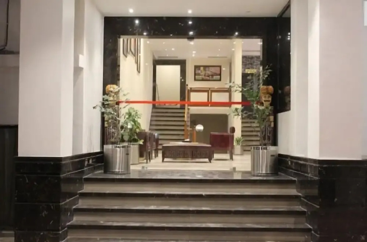 Hotel Uma Residency