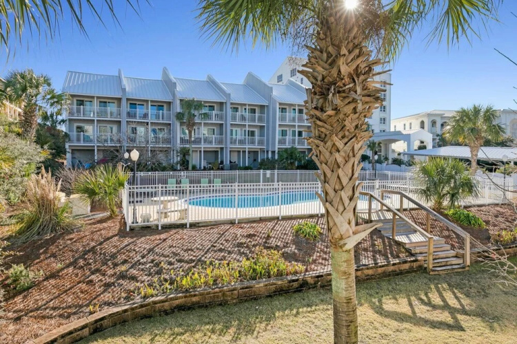 Sea Bluff 14