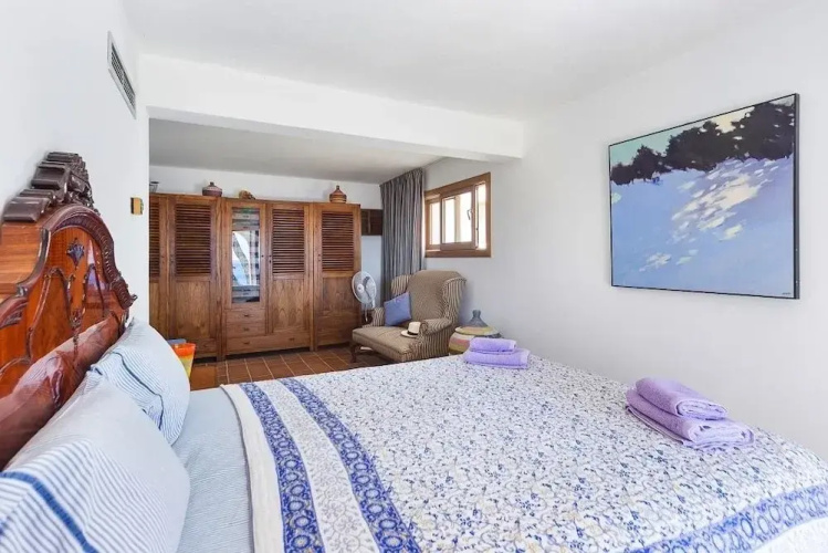 Mallorca front line property sea access