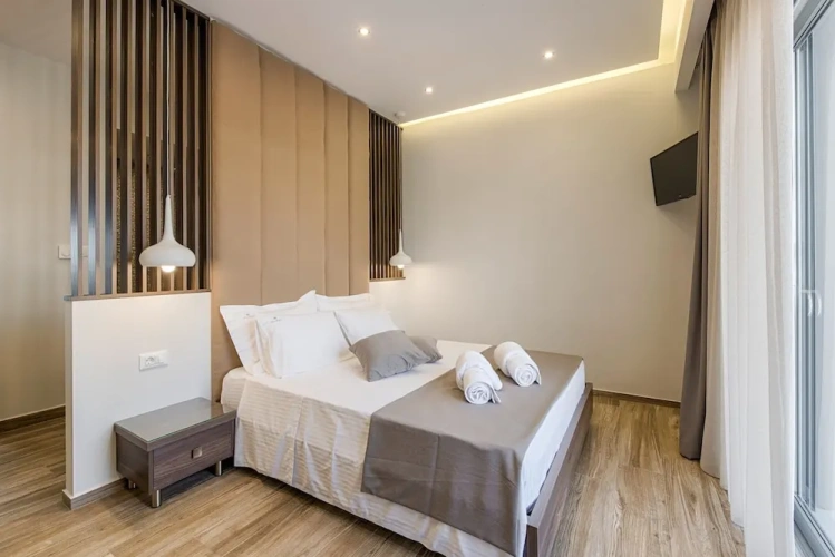 4 Bedrooms Villa beachfront