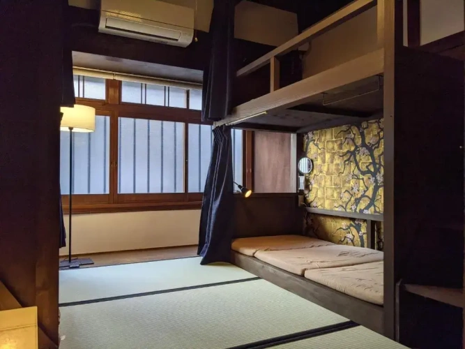 Economy Quadruple room