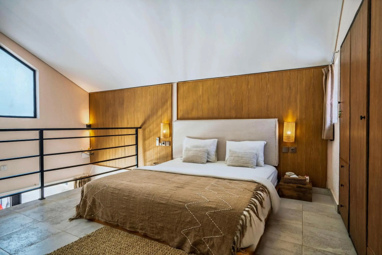 Ambara Residence 1C