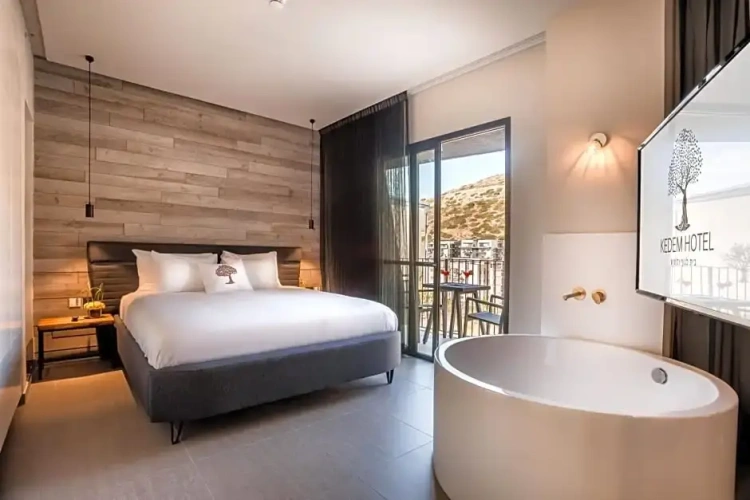 Deluxe Double room with balcony