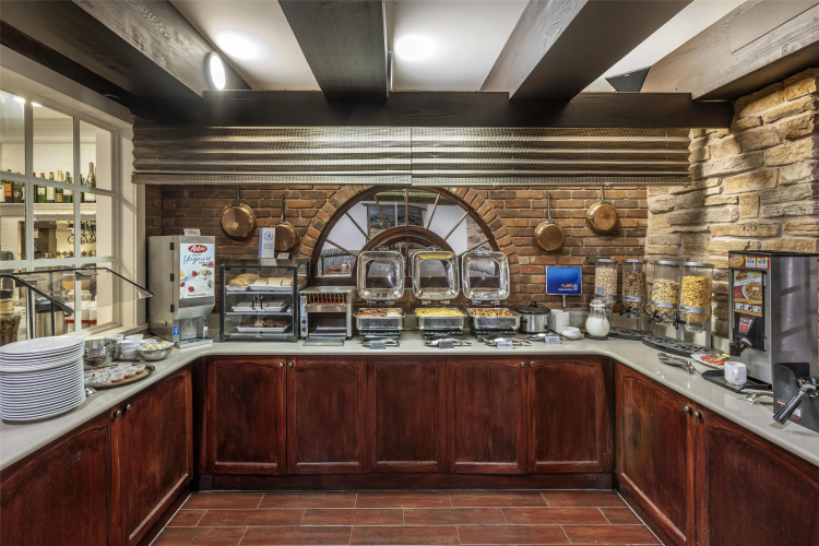 Best Western Fireside Inn photo 42