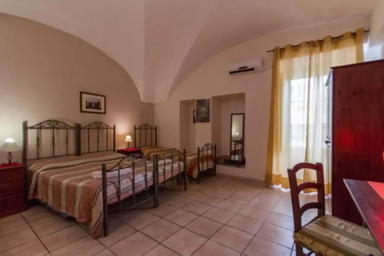 Triple room
