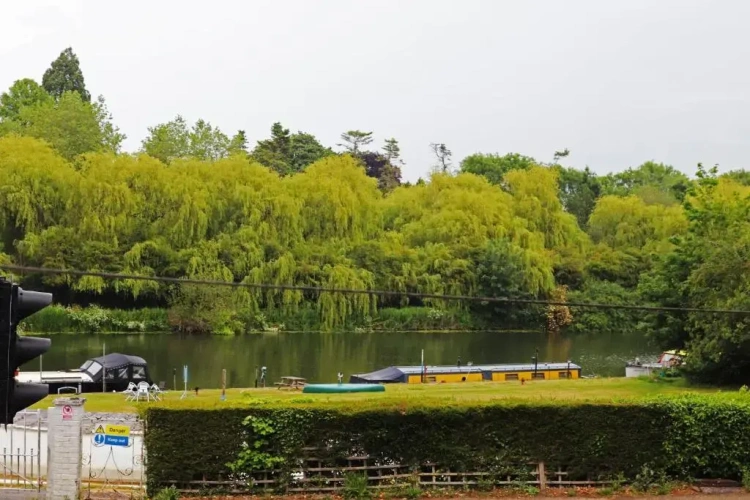 Standard Double room with river view