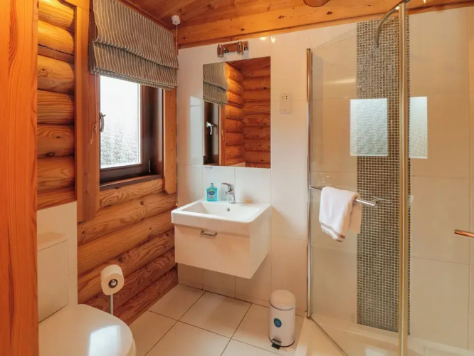 Endeavour Lodge 4