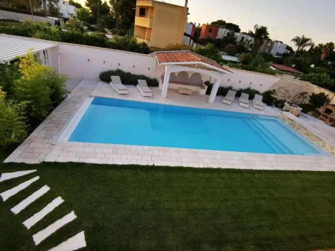 3 Bedrooms Apartment