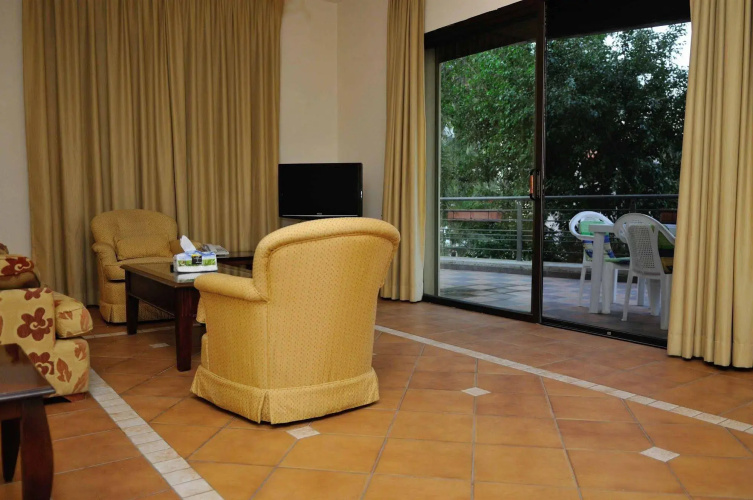 Casa Verde Suites