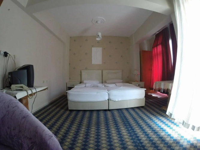 Karya Hotel
