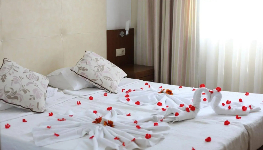 Akalia Suite Hotel & Spa