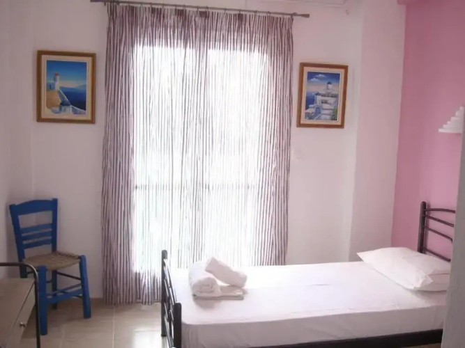 Marousi Rooms
