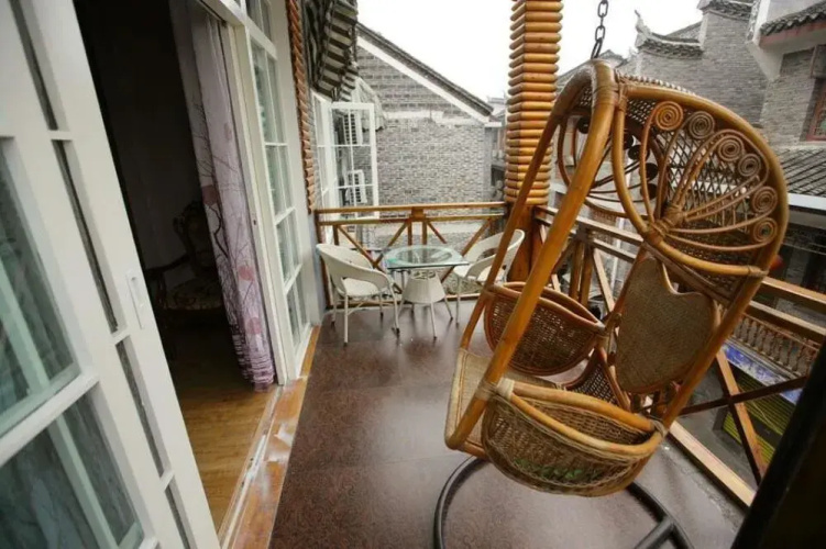Shuangshuang Home