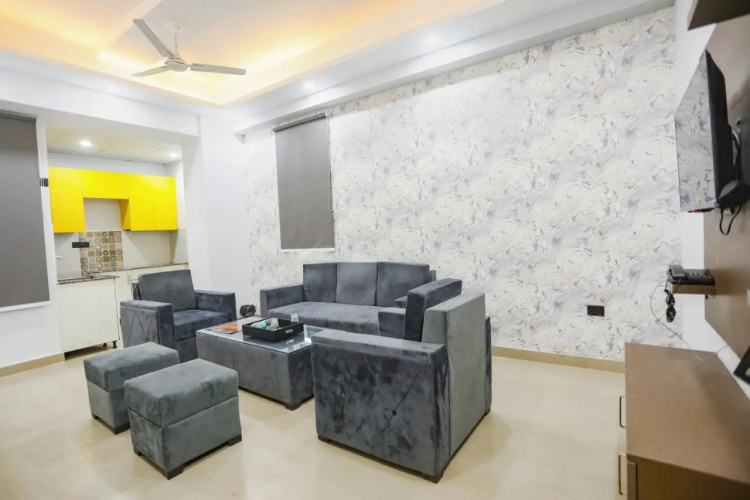 FabHotel Rasa Arcade