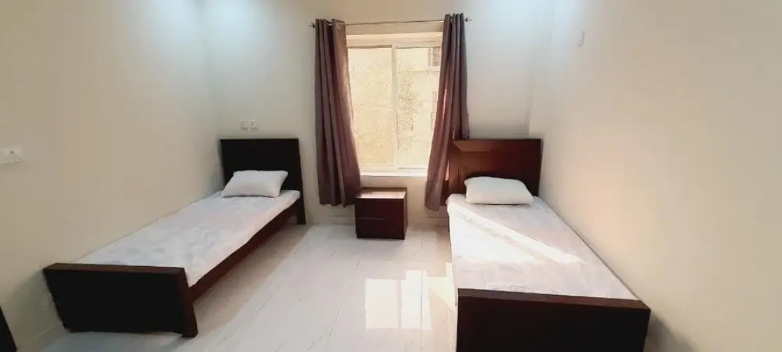 Uptown86 Girls Hostel
