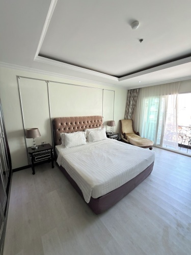 Double Studio with balcony and with pool view