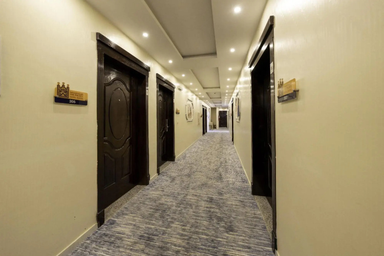 The Palace Hotel Suites 2