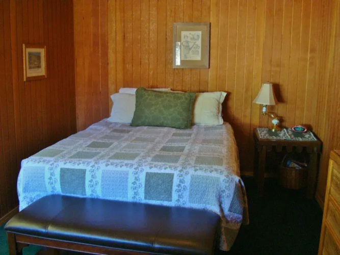 Lake Front Cabins