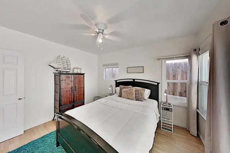 7085thav 2 Bedroom Home