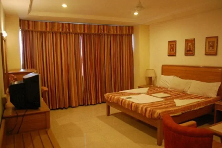 Sri Temple Park Hotel