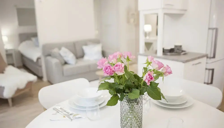 Crystal Suites 1