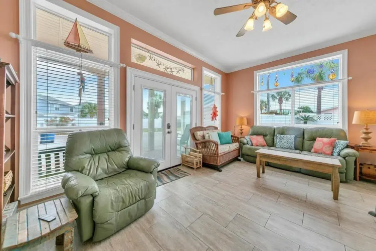 Blue Turtle Beach House
