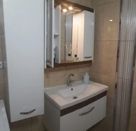 1 Bedroom Comfort Apartment with mountain view