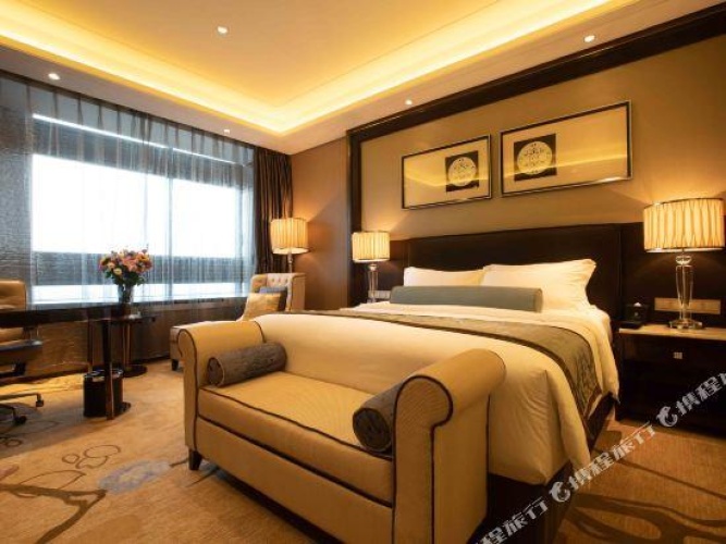 Deluxe Double Family Suite