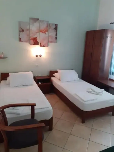 Standard Double Basement room