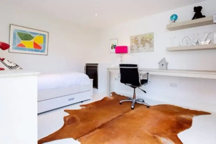 4 Bedroom Flat In Notting Hill