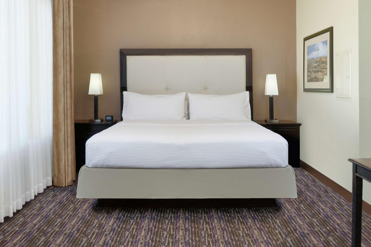 1 Bedroom Double Suite NONSMOKING